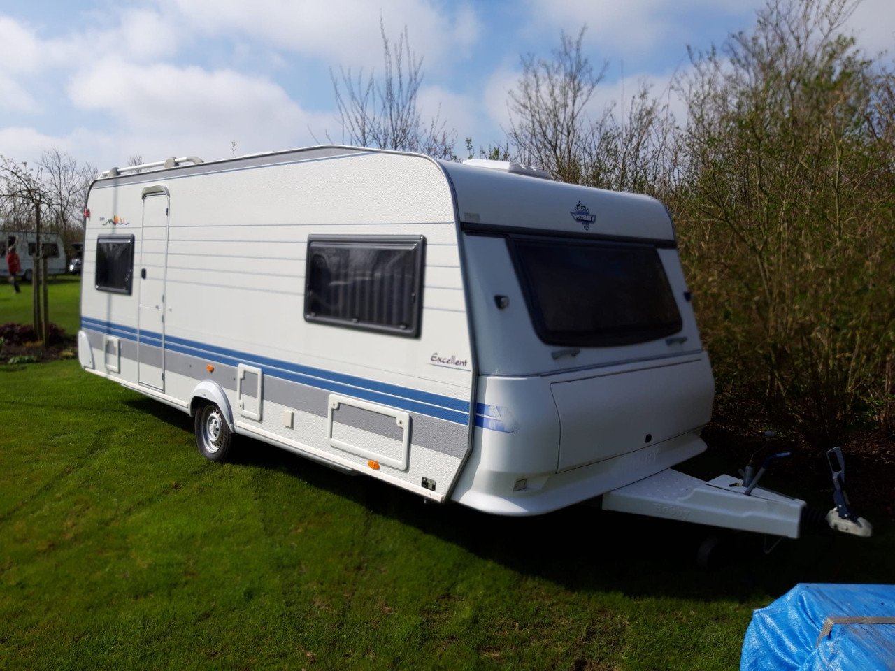Caravan met voortent