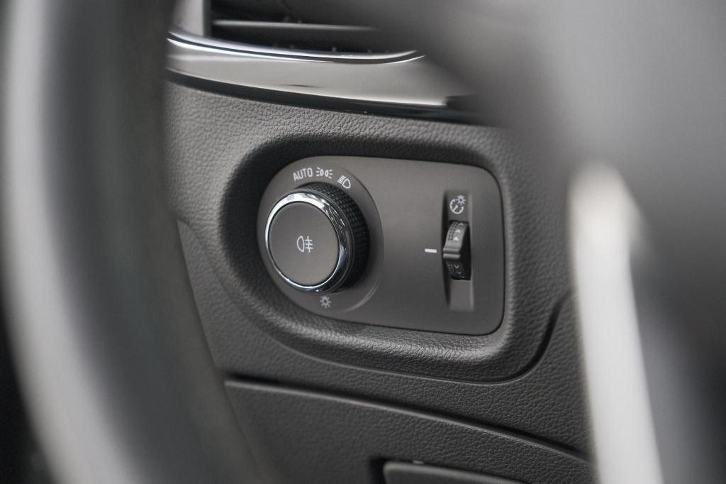 Opel Astra 130 business elegance | schuif-/kanteldak | camera | stoelventil