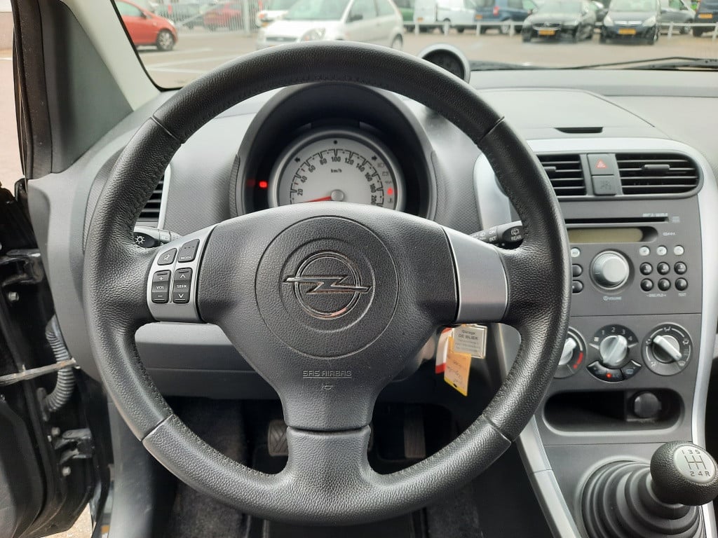 Opel Agila 1.0 edition