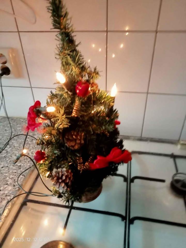 Kerstboompje met verlichting