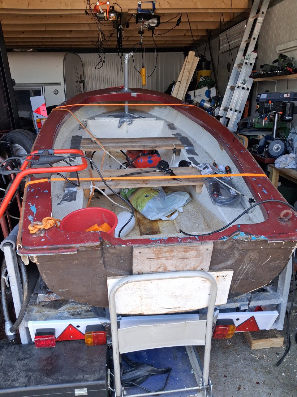 Te Koop Trailer met motorbootje