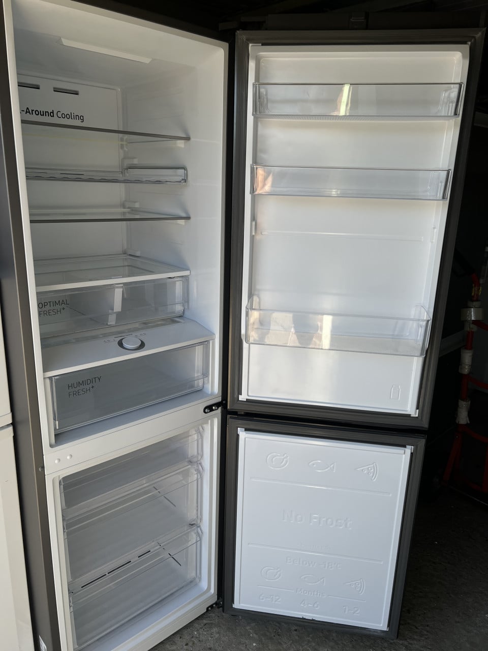 1 jaar oud Samsung NoFrost RB34T605CB1 Koelkast vriezer