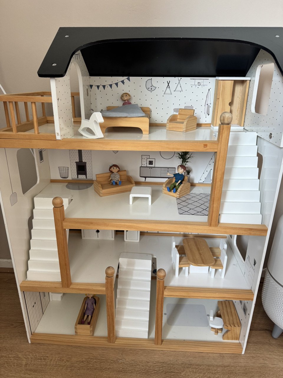 Houten poppenhuis