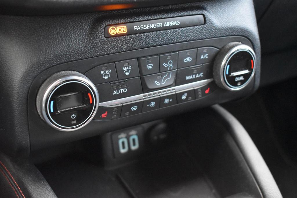 Ford Kuga 2.5 phev st-line | climate control | cruise control | winterpakke