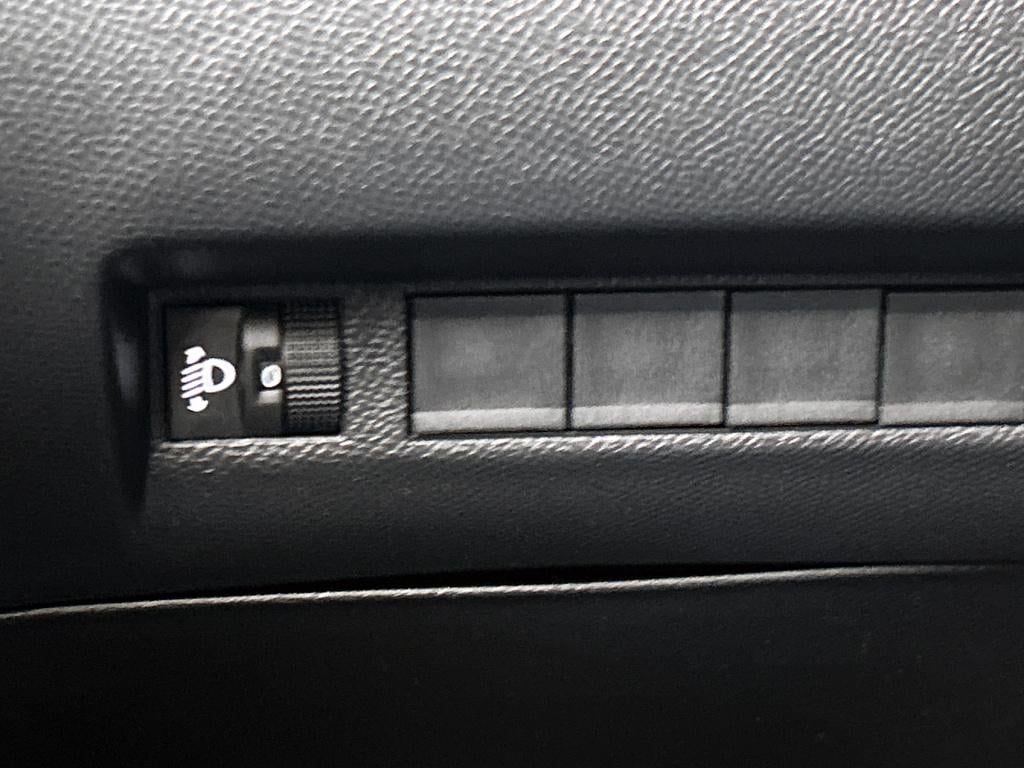 Peugeot 2008 130pk allure automaat | rijklaar | navigatie | camera |