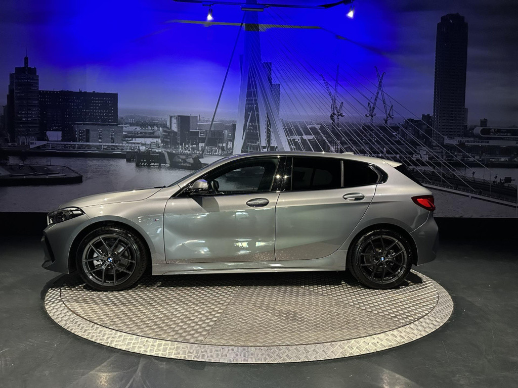 BMW 1 Serie 118i m-sport *carplay*camera*