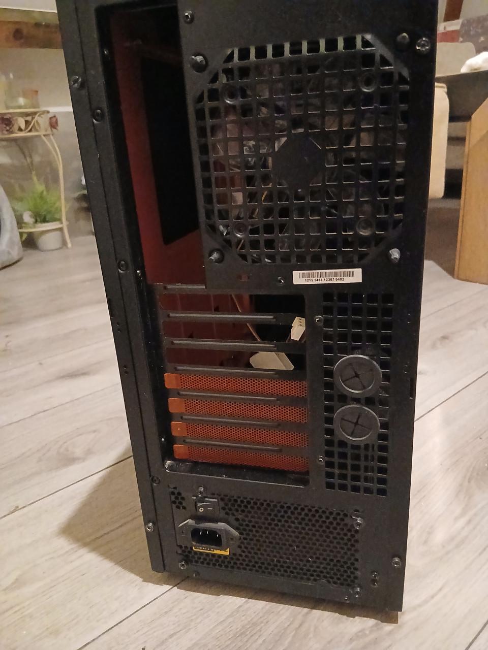 Game pc behuizing plus extra's