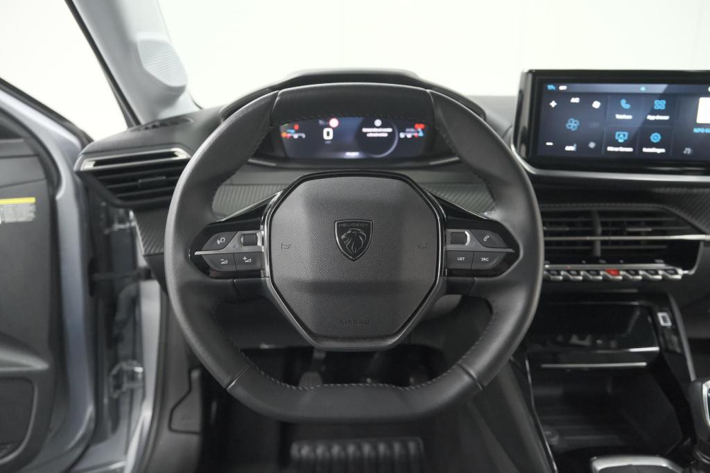Peugeot 208 puretech 100 allure | apple carplay | parkeersensoren | climate