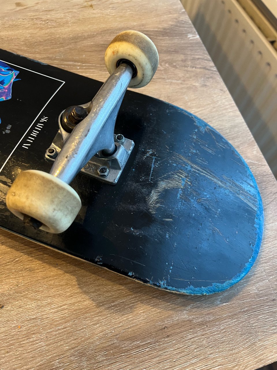 Skateboard skatedeluxe met wieltjes gebruikt