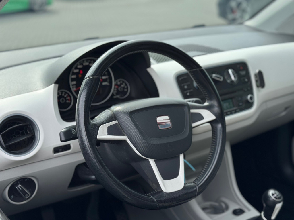 Seat Mii 1.0 style chic * panoramadak * stoelverwarming