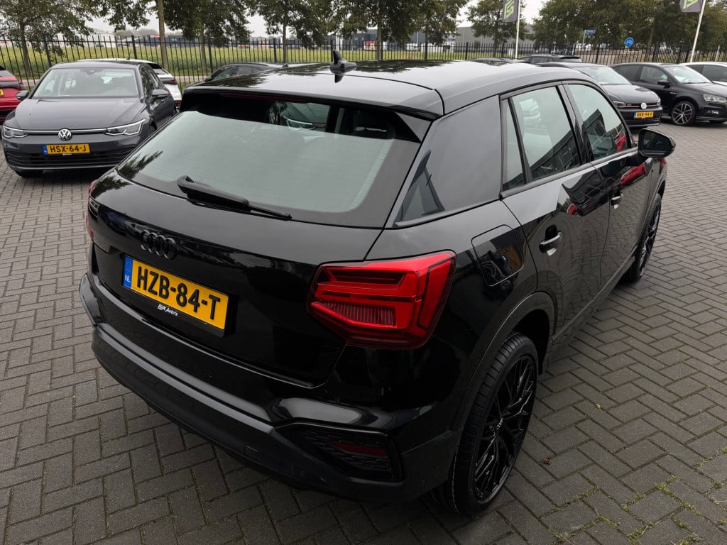 Audi Q2 35 tfsi matrix led * camera * stoelverwarming * acc * keyless
