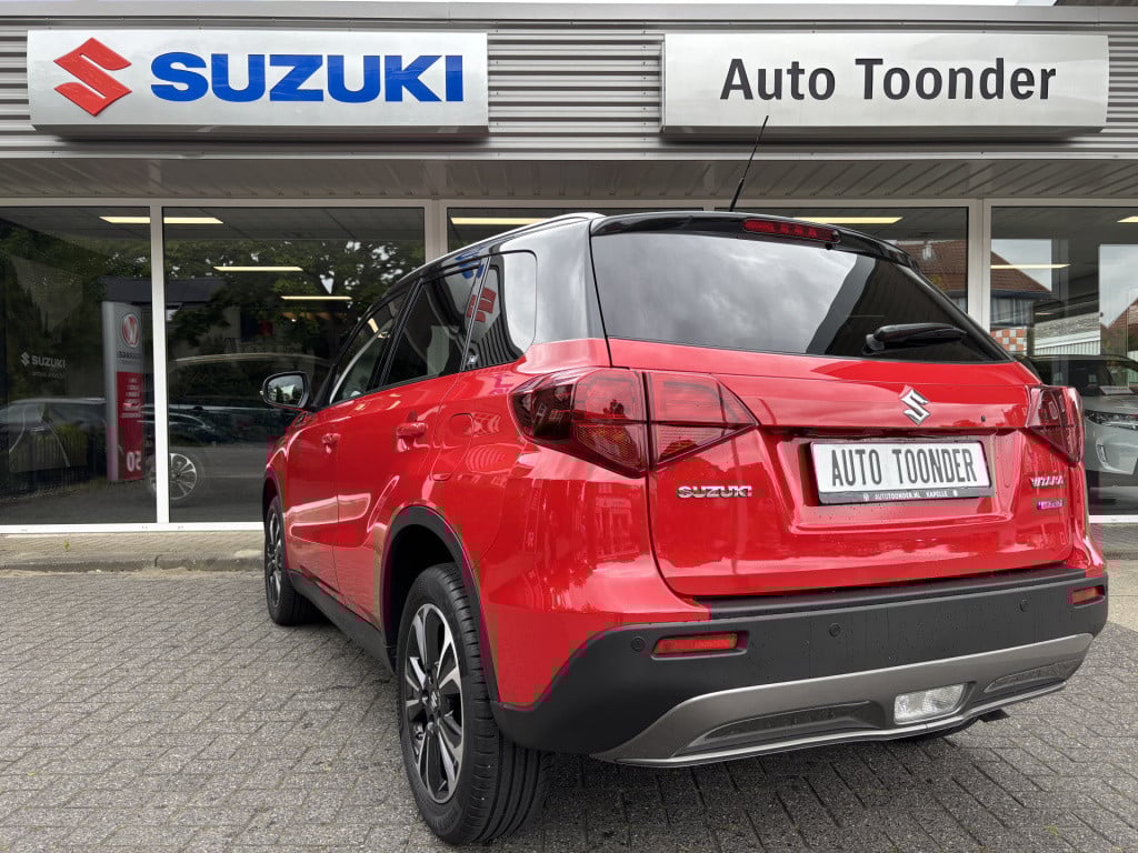 Suzuki Vitara 1.4 boosterjet style smart hybrid