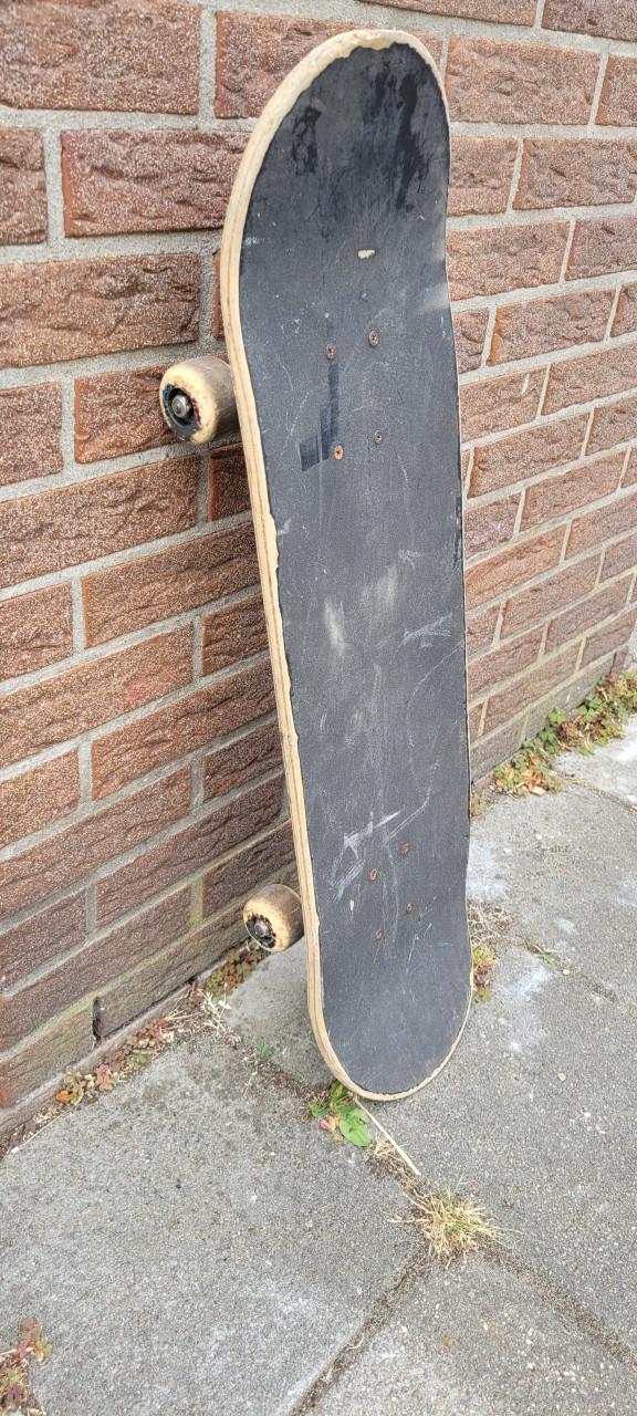 Skateboard
