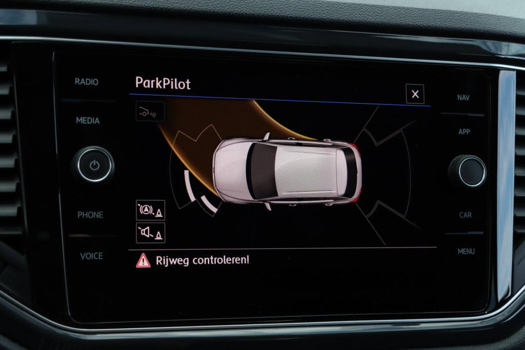 Volkswagen T-roc 1.5 tsi sport 150pk dsg7