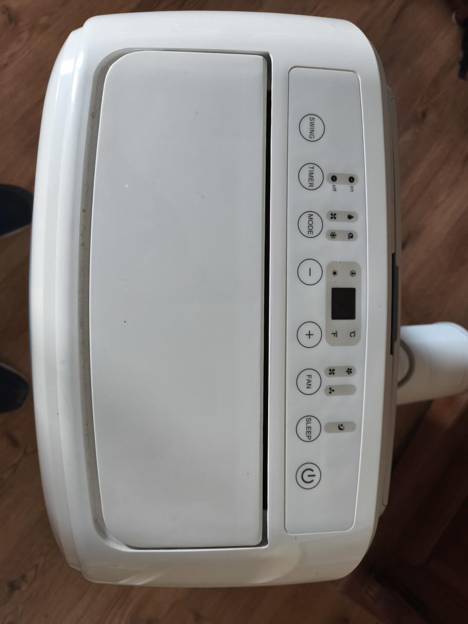 Te koop aangeboden Carrier airco / verwarming / lucht ontvochtiger.