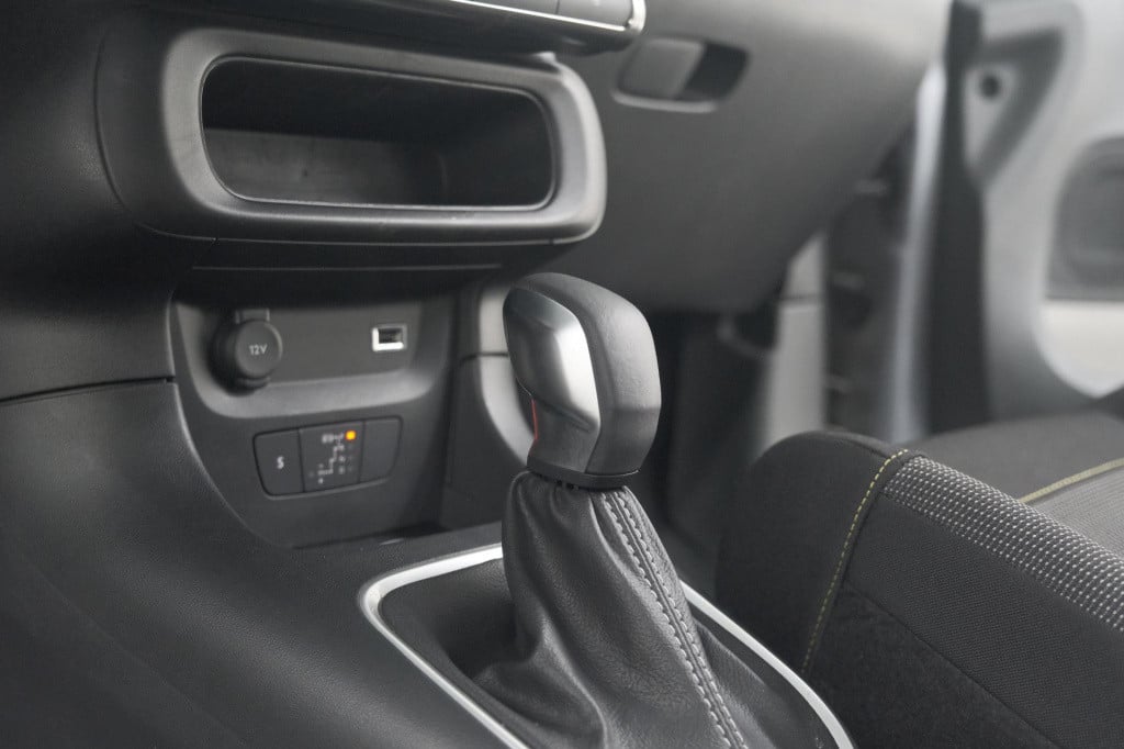 Citroen C3 puretech 110 eat6 max | apple carplay | parkeersensoren | climat