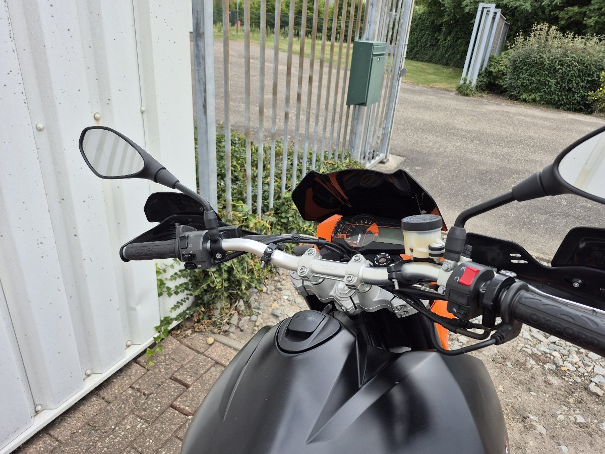 KTM990 SMT uit 2008