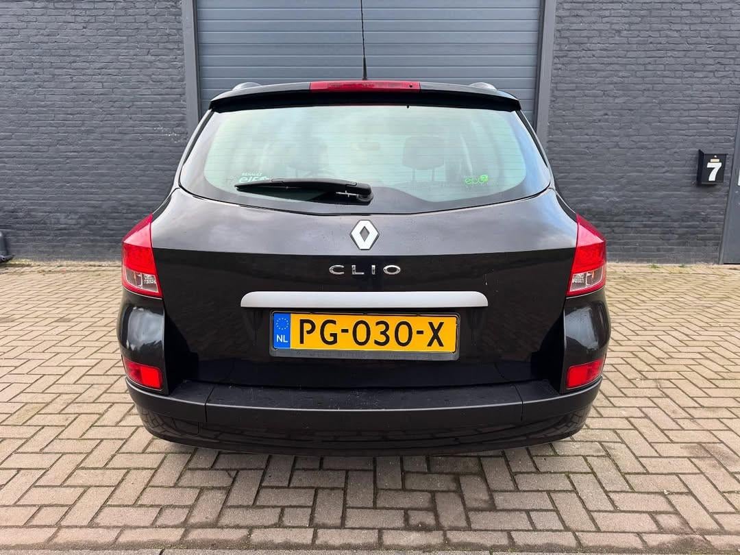 Renault Clio 1.2 TCE Estate 2010 Zwart Airco Apk Nap