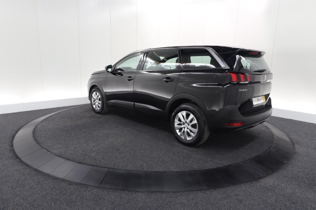Peugeot 5008 puretech 130 eat8 active pack | 7 zitplaatsen | camera | navig