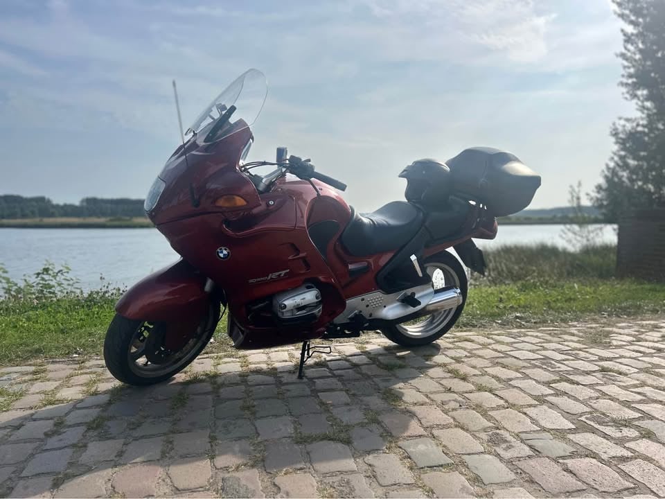 BMW R1100RT