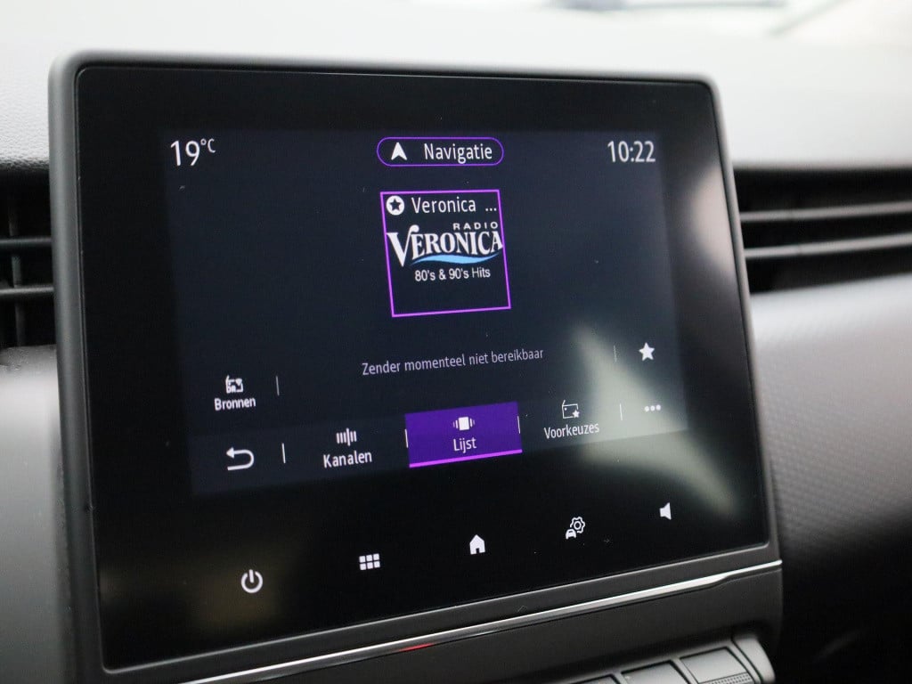 Renault Clio 1.0 tce zen | lage km stand! | navigatie | apple carplay / and