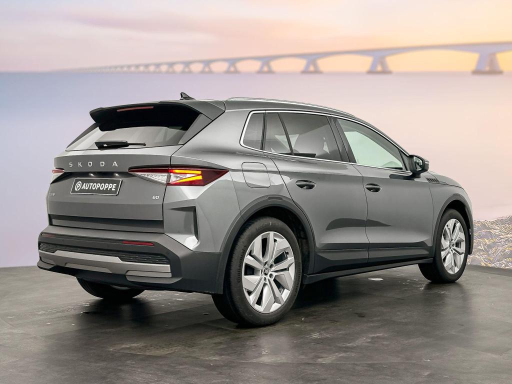 Skoda Elroq business edition tour elektromotor 150 kw / 204 pk