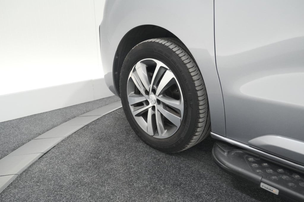 Peugeot Expert 2.0 bluehdi 180 automaat standard premium | standkachel | tr