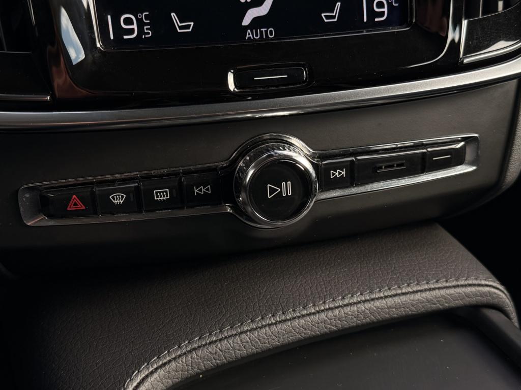 Volvo V90 2.0 t4 momentum | apple carplay | acc | elek. trekhaak | stoel/st
