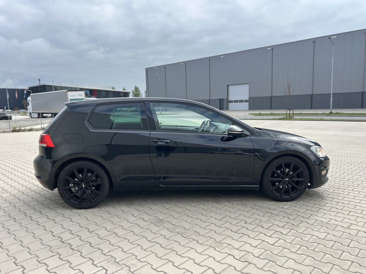 Volkswagen Golf 7 1.2 TSI/R-LINE/APK/CRUISE CONTR/ISO-FIX/