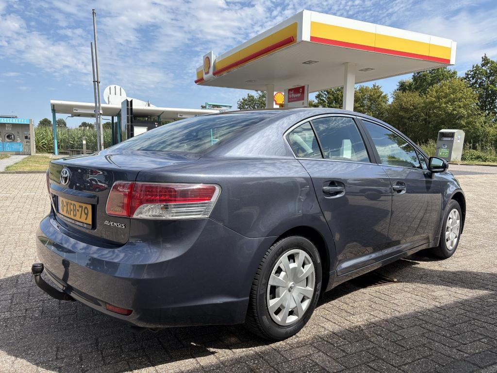Toyota Avensis 1.8 vvti comfort