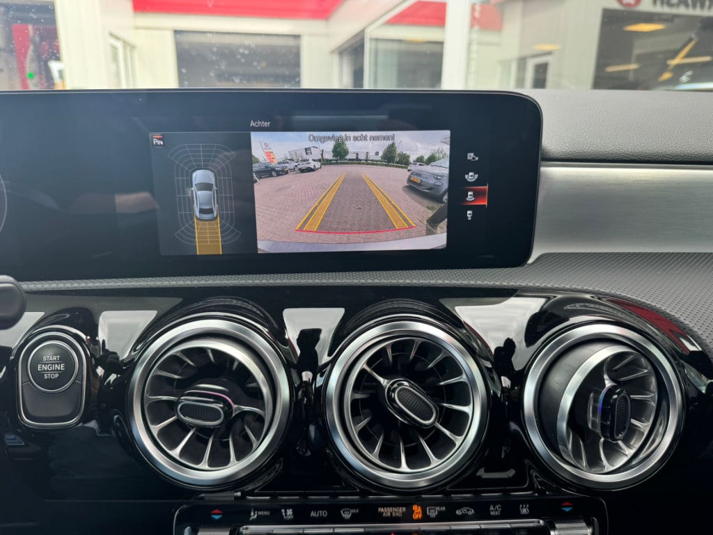 Mercedes-Benz A-Klasse 250 e business solution amg limited
