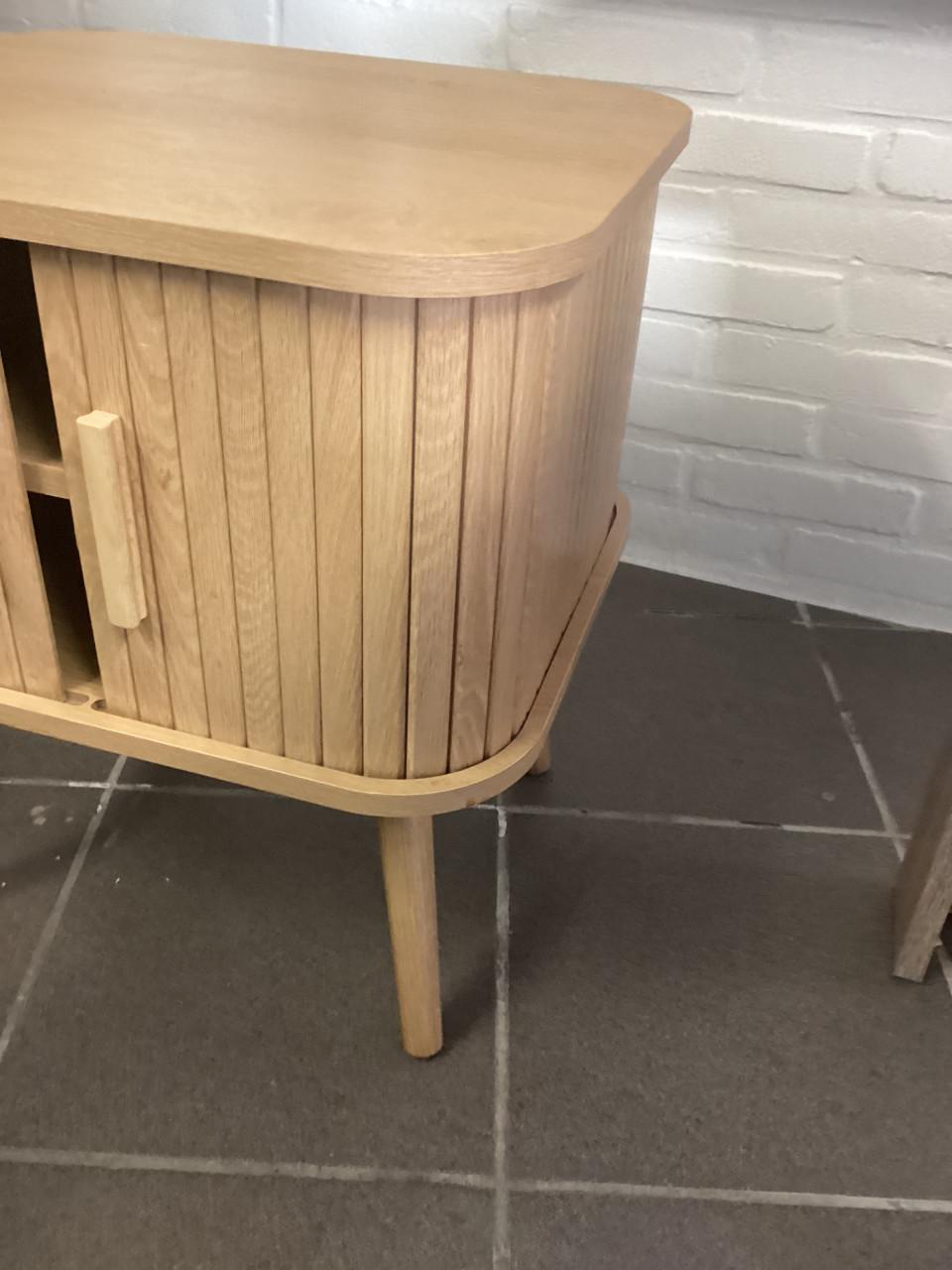 Stoel,tafel,stoelen,kastje juli 2025 samen €175