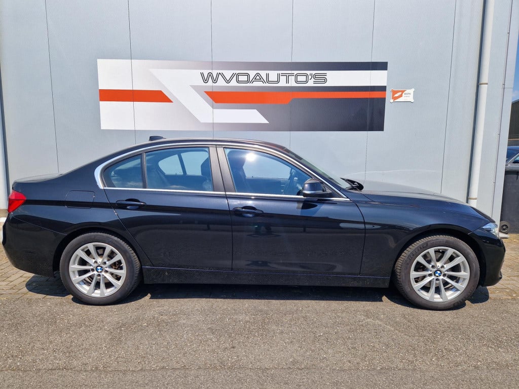 BMW 3-serie 330e centennial high executive