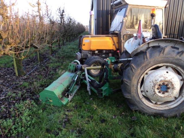 Ford 3000 met maaier