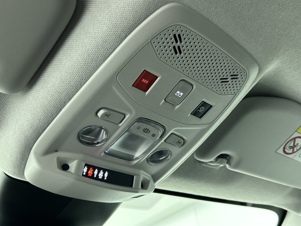 Citroen C4 1.2 puretech shine | rijklaar | panorama dak | head up display |