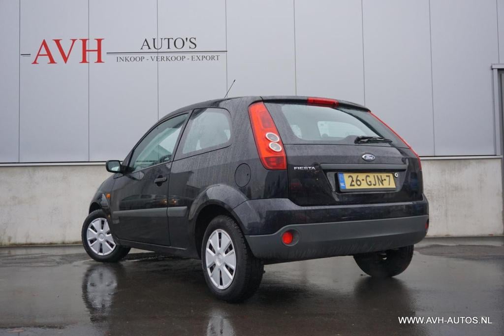 Ford Fiesta 1.3-8v cool & sound