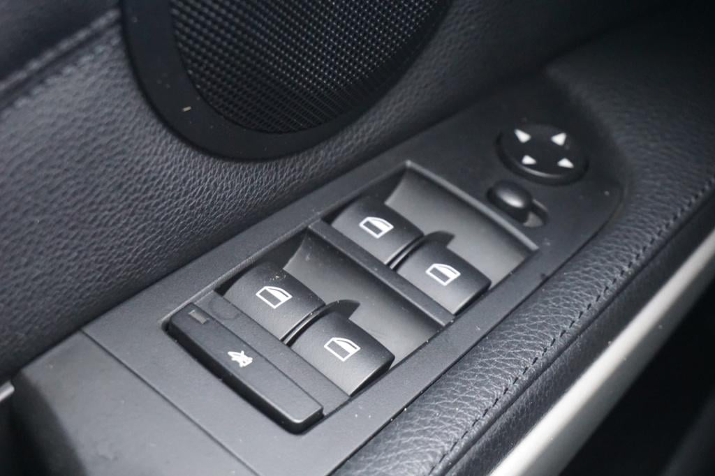 BMW 3-serie touring 320d efficient dynamics edition luxury line airco / nav