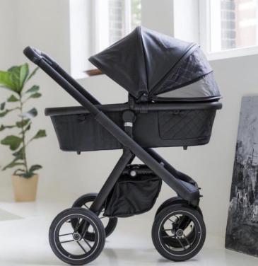 Super nette leren Dubai kinderwagen met alle accessoires!