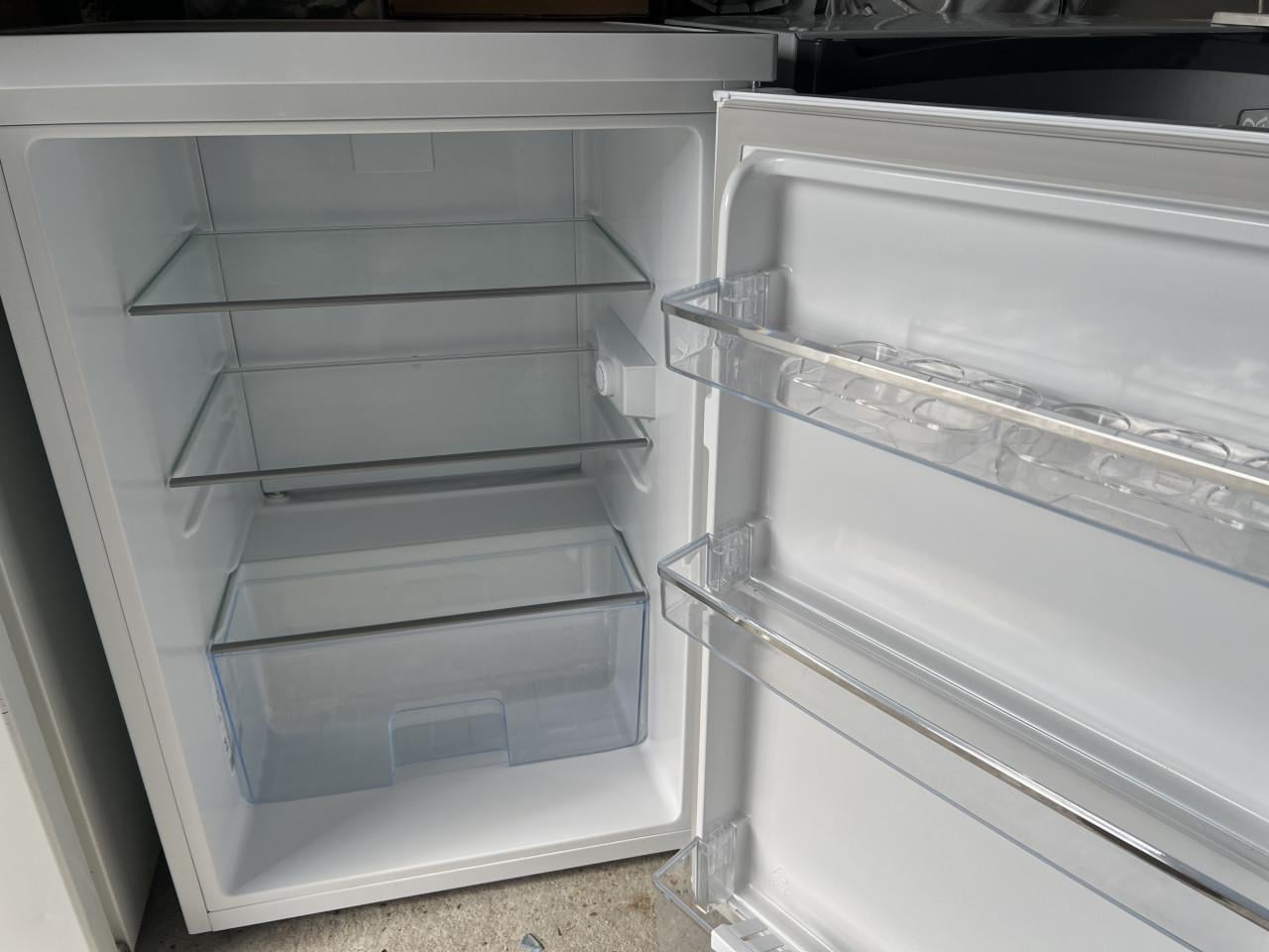 Nieuw tafelmodel Koelkast 85x56x58 cm. 133 liter klasse D (A+++)