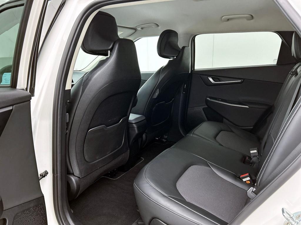 Kia Ev6 58 kwh black edition | gt-line looks |