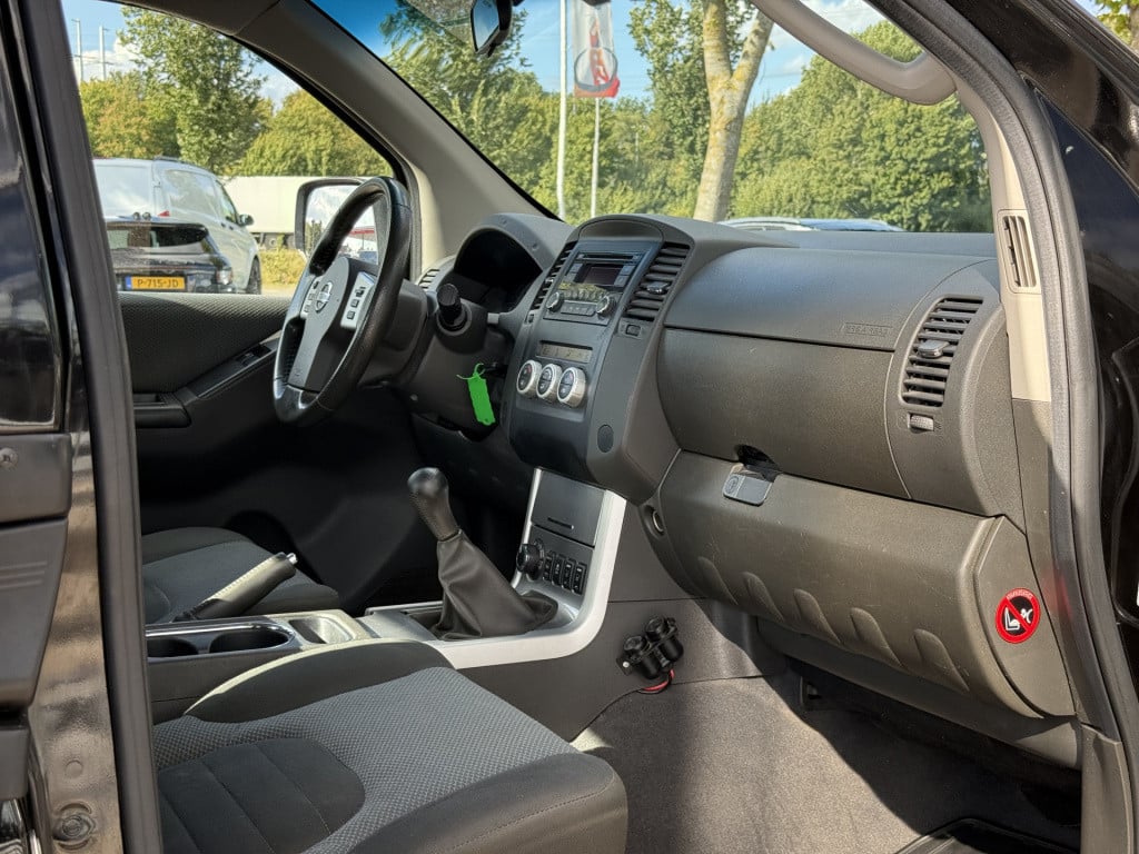 Nissan Navara 2.5 dci optima king cab | nl-auto | 1e eig | 3t trekhaak | ai