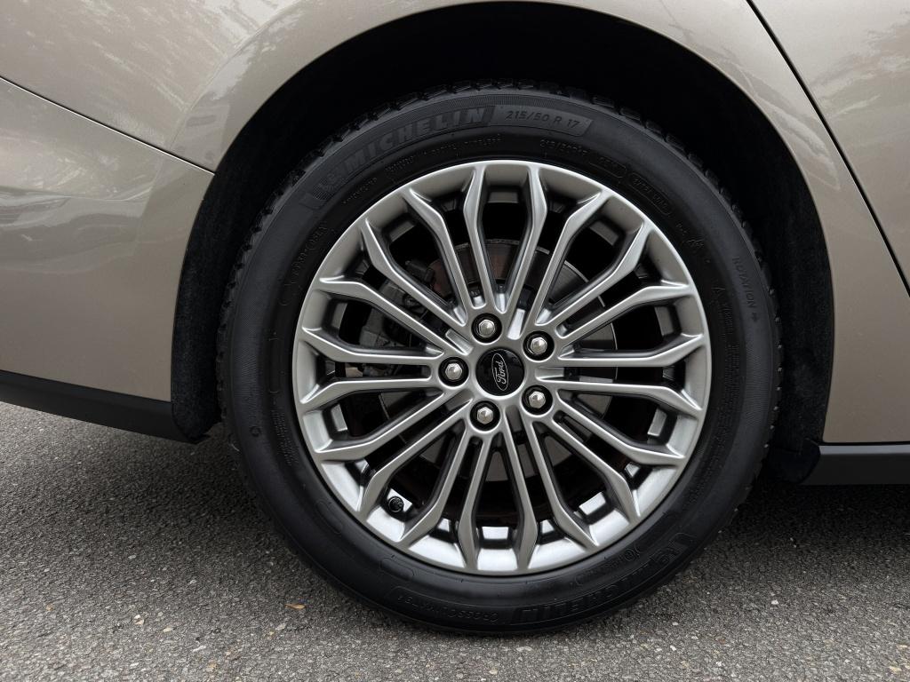 Ford Focus wagon 1.0 ecoboost titanium business - veel opties! -