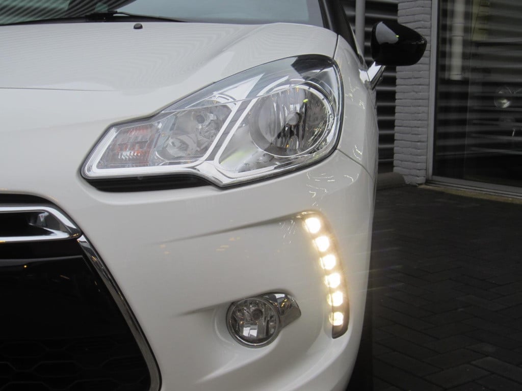 Citroen DS3 1.2 vti so chic clima/nav/park