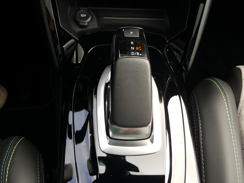 Peugeot 208 gt pack ev 50kwh 136pk/12%bytelling+btw | 3-fase navigatie | cr