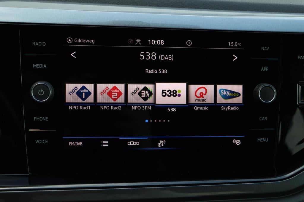 Volkswagen Polo 1.0 tsi highline business r 95pk | camera | carplay