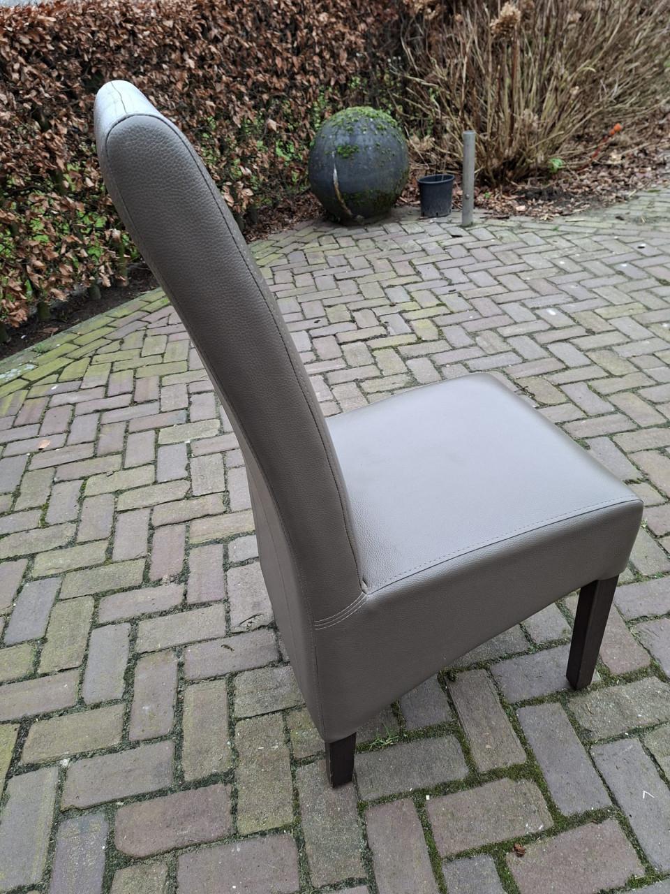 6 eetkamerstoelen