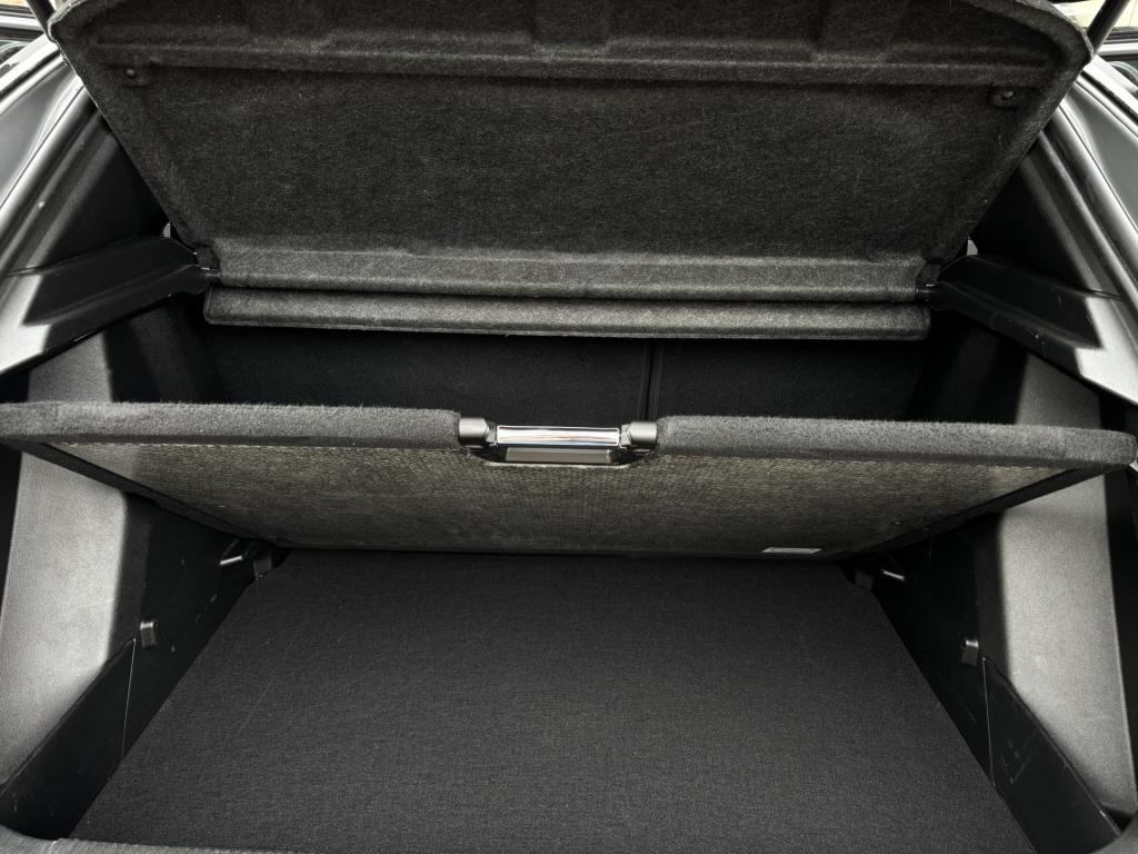 Peugeot 2008 1.2 puretech allure pack