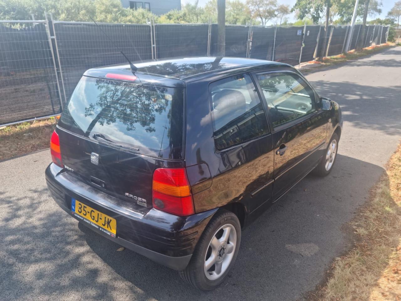 Seat arosa 1.4 mpi bj 11-2000 apk 8-2027