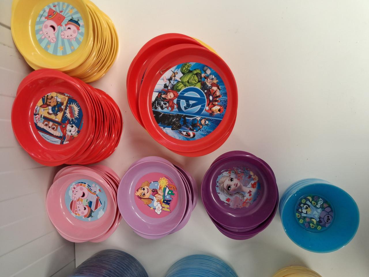 Kinderservies Disney Pokémon e.a. Grote partij 160 stuks
