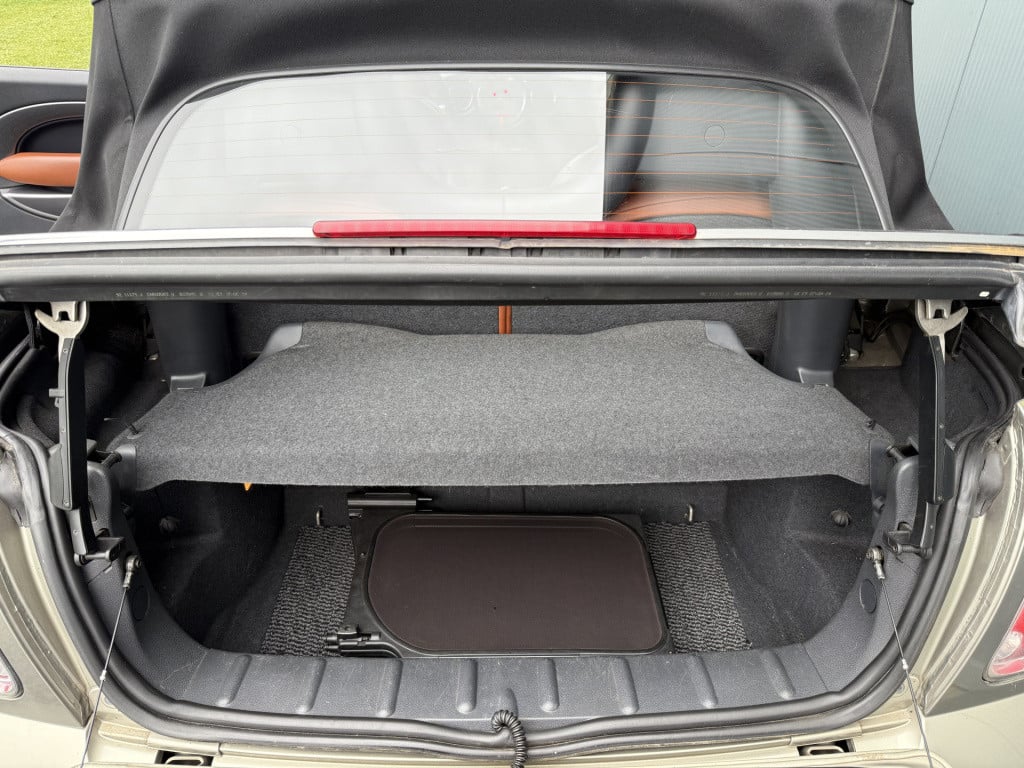 Mini Cooper Cabrio mini 1.6 115pk chili sidewalk